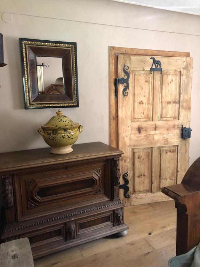 Zimmer In 400 Jahre Alten Bauernhaus Anif Exterior photo
